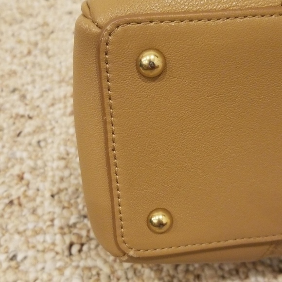 MARC JACOBS Tan Venetia Satchel with Crossbody strap - Picture 5 of 8